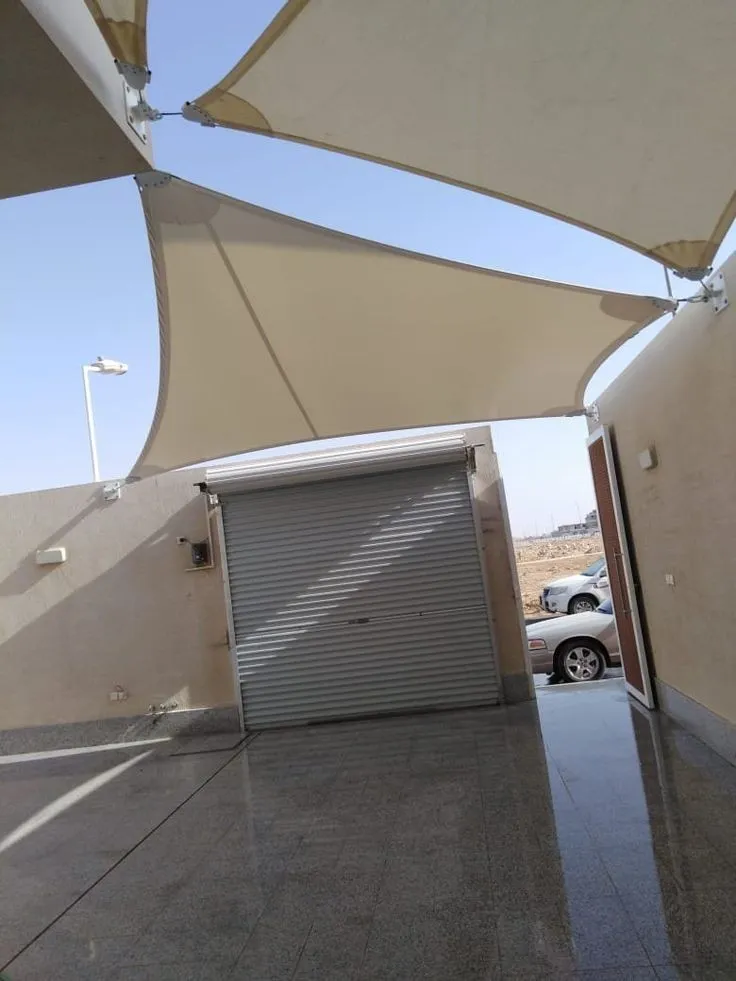 مظلات شد انشائي